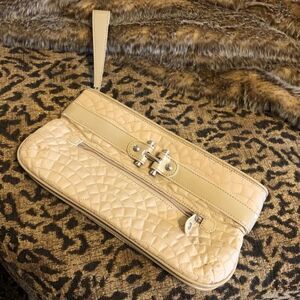 Vera Bradley Modern Clutch Beige Quilted D2208